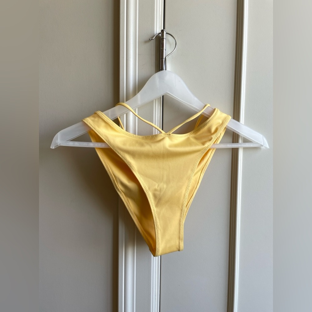 Brand New H&M Yellow Bikini Bottom - Size US 4
